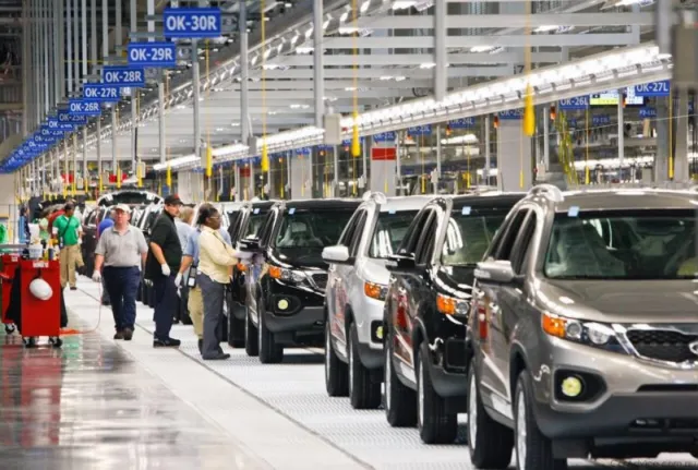 car-manufacturing-costs-800x539